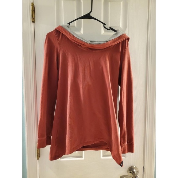 SATVA Yoga Top - Picture 1 of 4